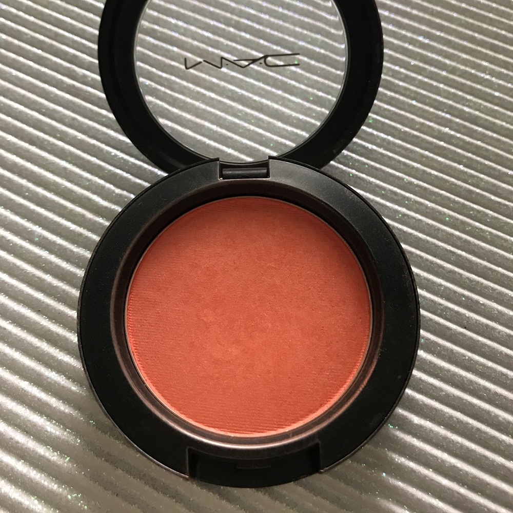 MAC Blush / Modern Mandarin